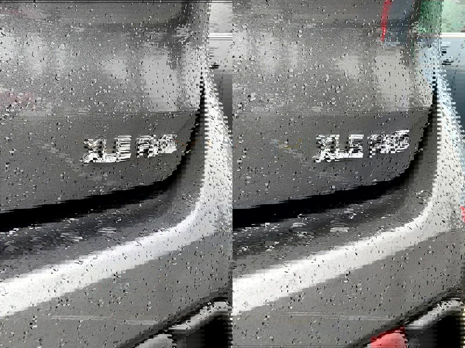 Used 2024 Toyota Highlander XLE image 30