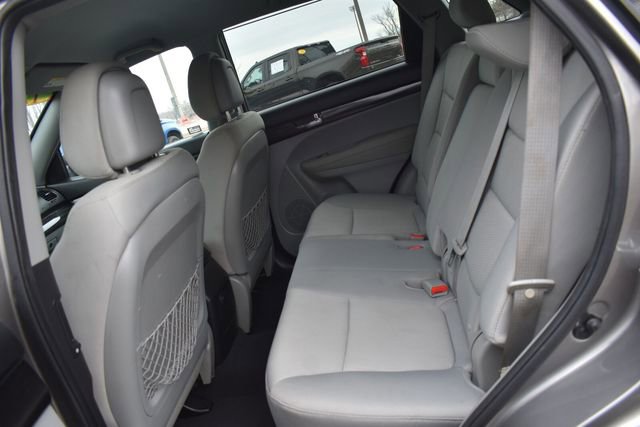 Used 2012 Kia Sorento LX image 16