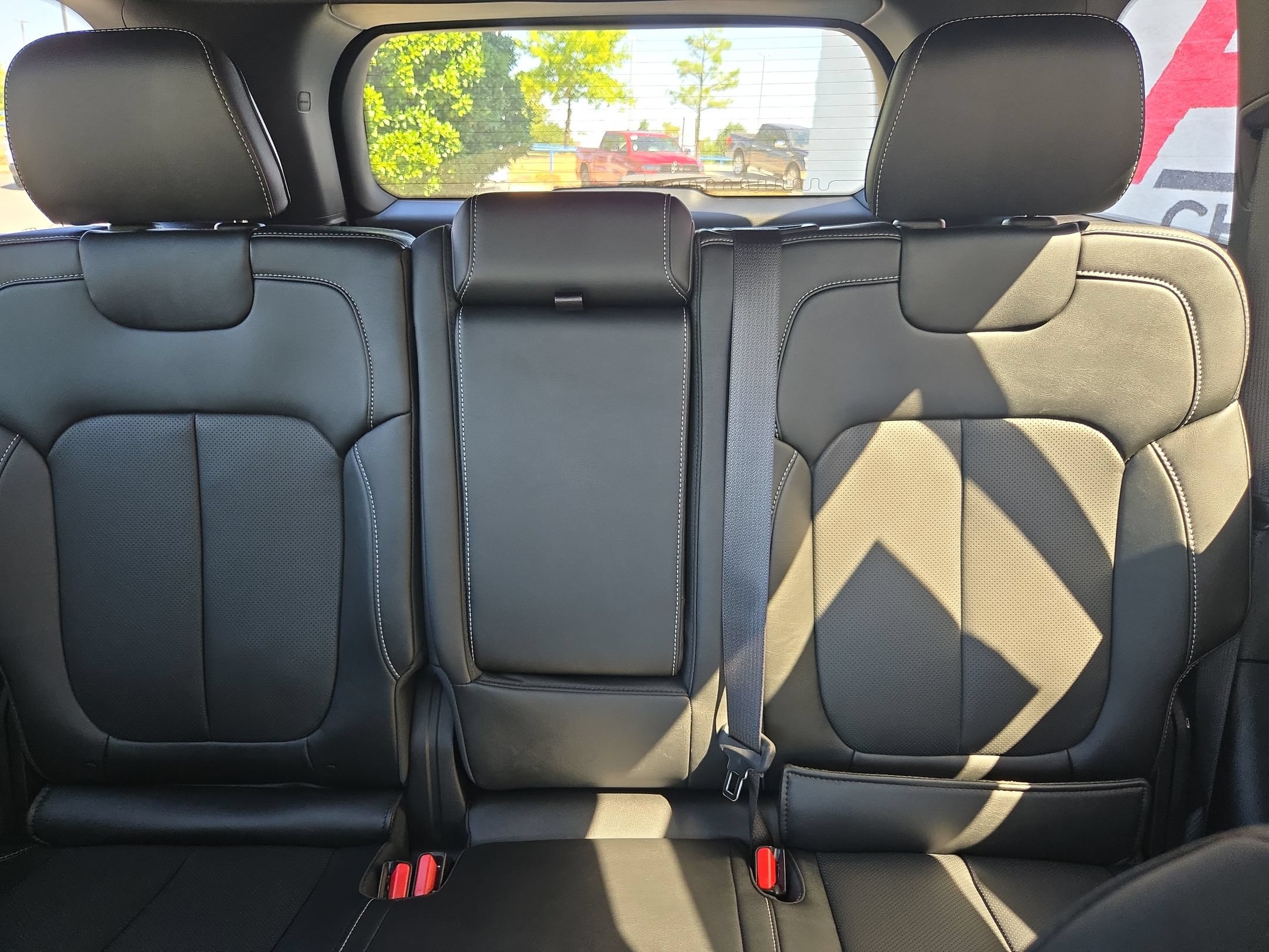 New 2027 Jeep Grand Cherokee Limited AWD/4WD image 12