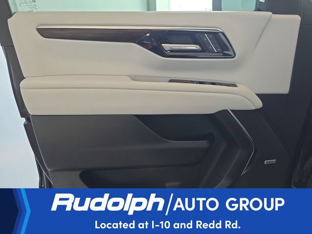 Used 2025 Chevrolet Tahoe Premier w/ Sun And Tow Package AWD/4WD image 12