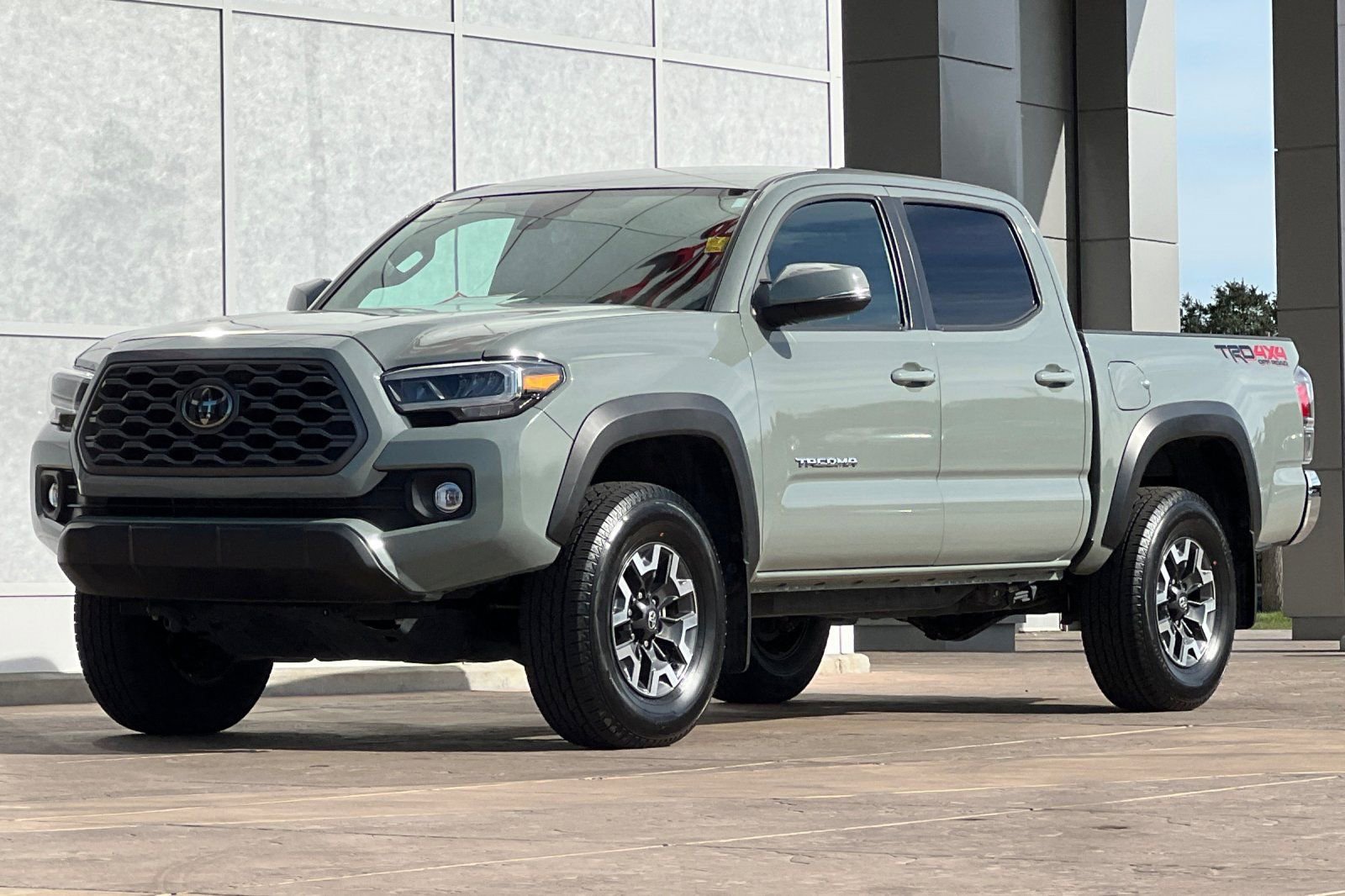 Certified 2023 Toyota Tacoma TRD Off-Road image 10