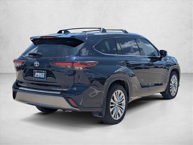 Certified 2026 Toyota Highlander Platinum AWD/4WD image 5