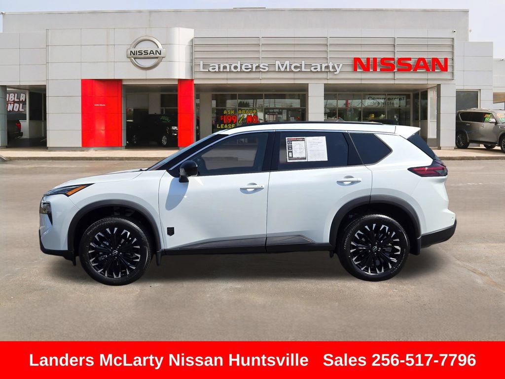 Used 2026 Nissan Rogue Dark Armor FWD image 8