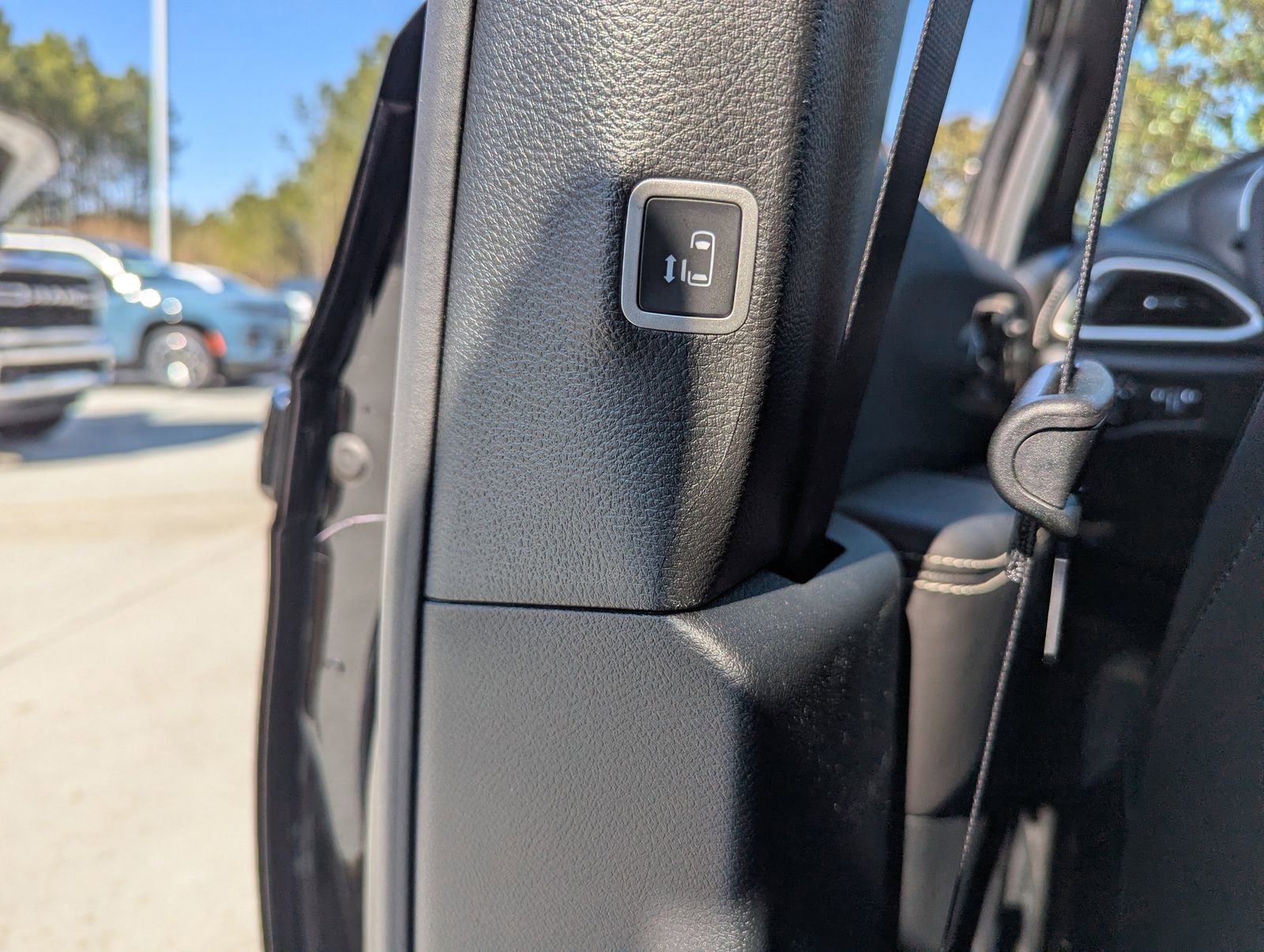 New 2026 Chrysler Pacifica Select image 19