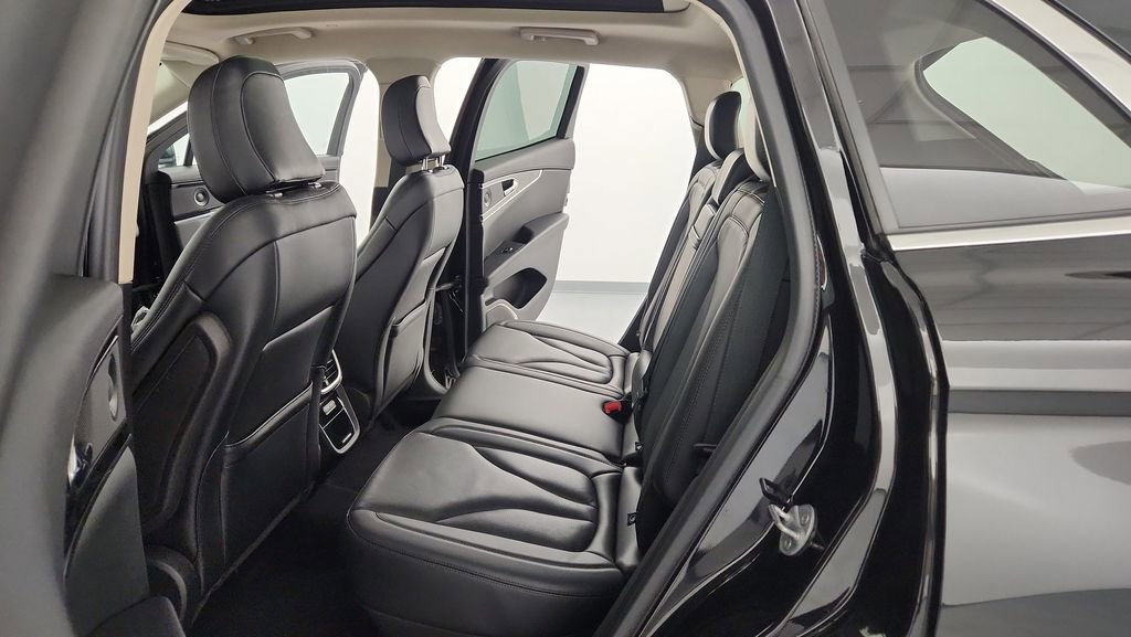 Used 2022 Lincoln Nautilus Reserve w/ Equipment Group 201A image 34