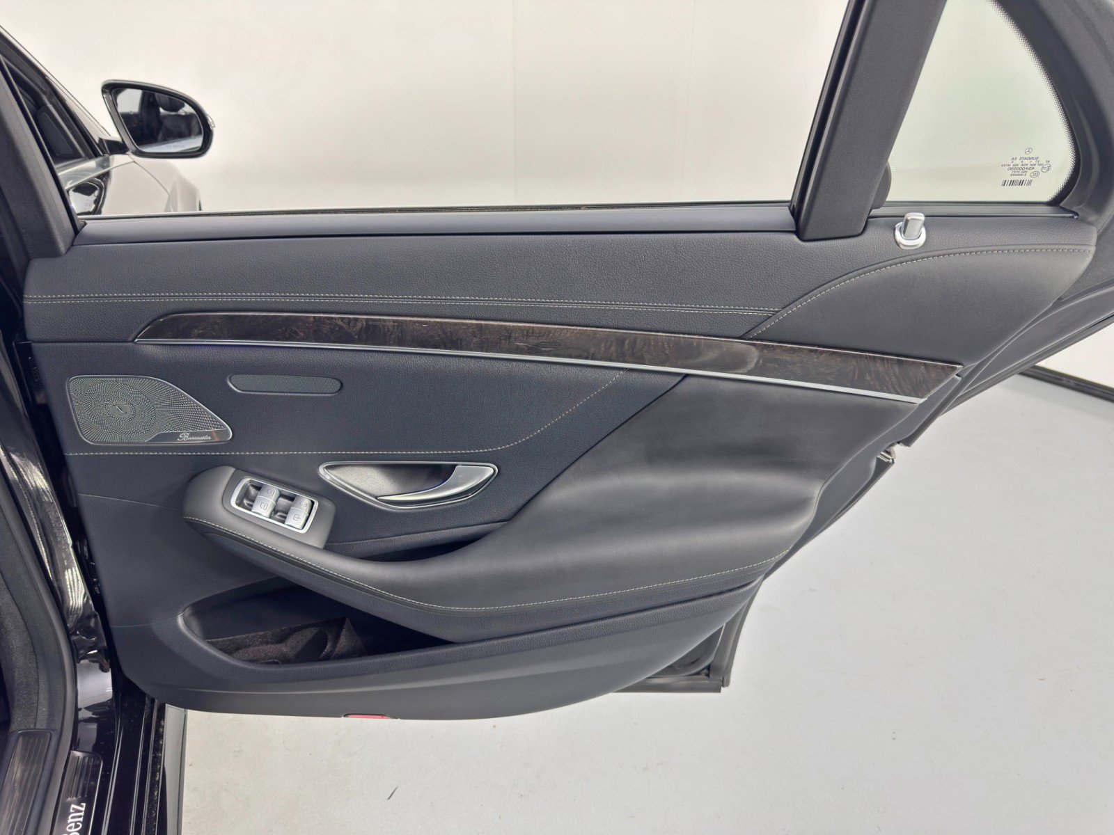 Used 2015 Mercedes-Benz S 550 Sedan image 45