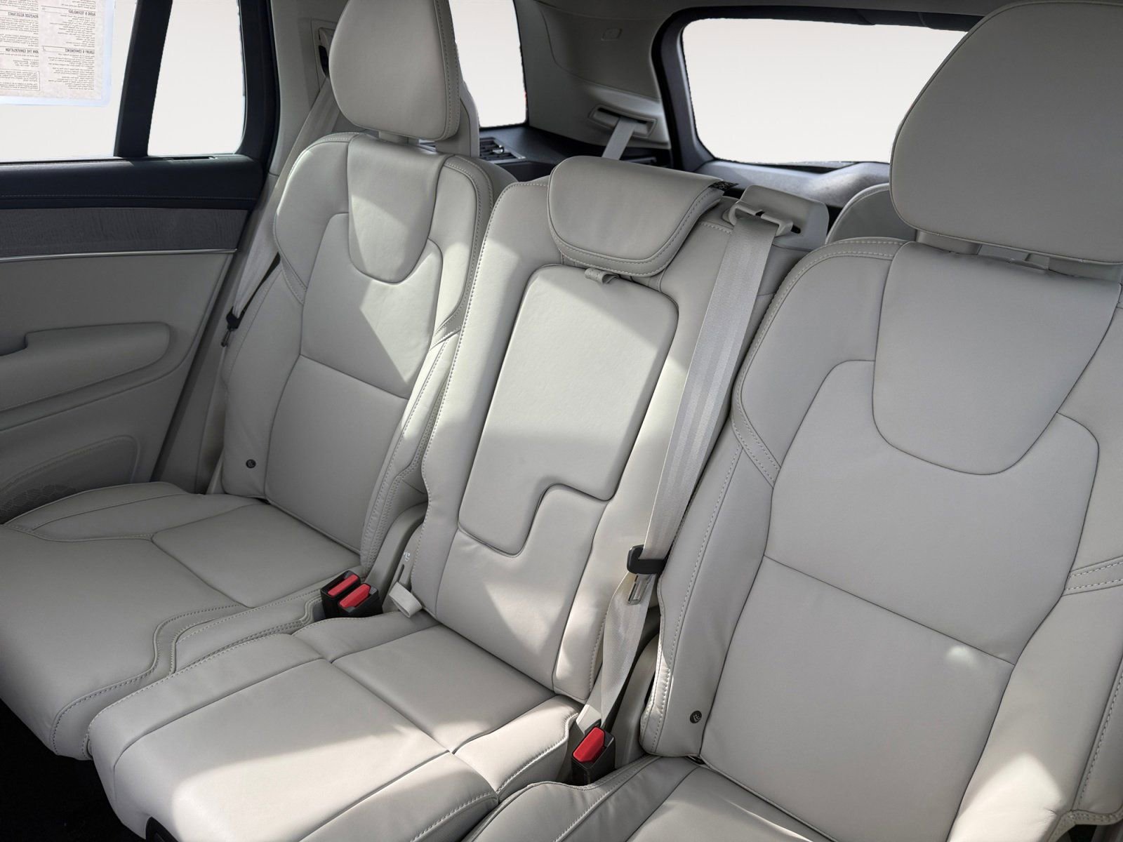 New 2026 Volvo XC90 B6 Ultra w/ Protection Package AWD/4WD image 13