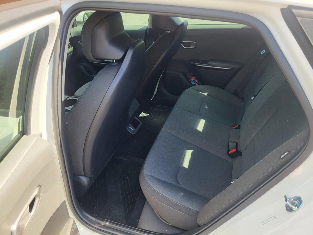 Used 2025 Kia K4 LX FWD image 13