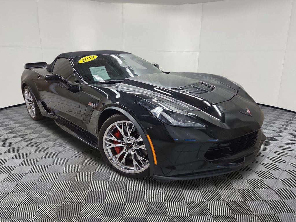 Used 2019 Chevrolet Corvette Z06 RWD image 3