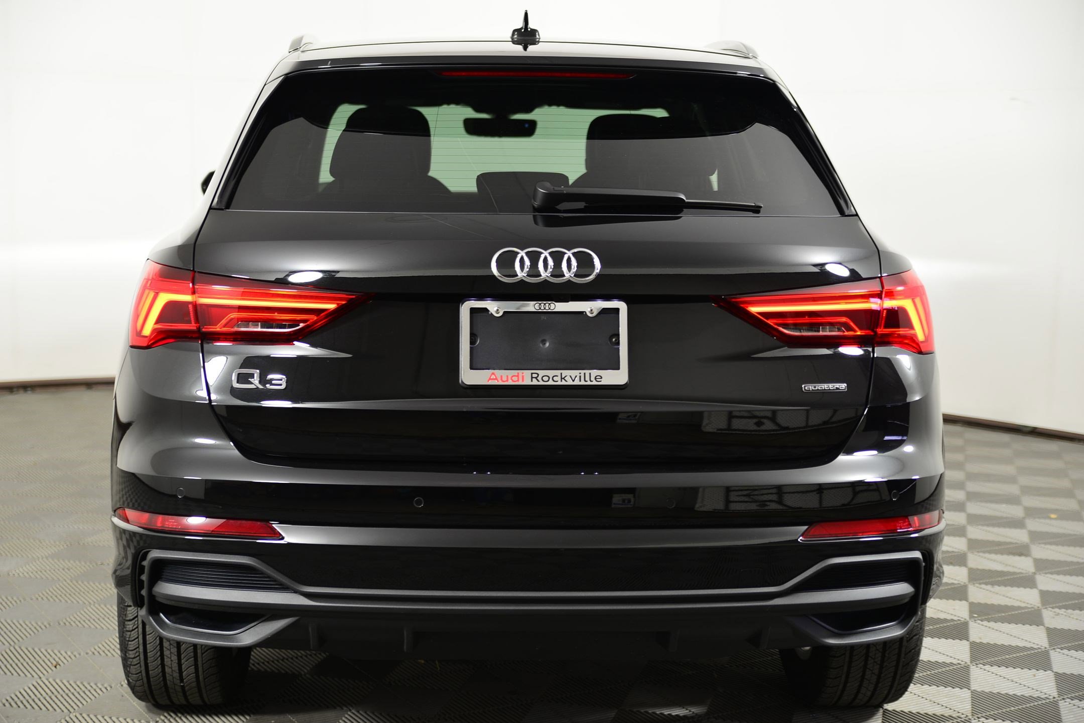 Certified 2025 Audi Q3 2.0T Premium w/ Convenience Package image 8