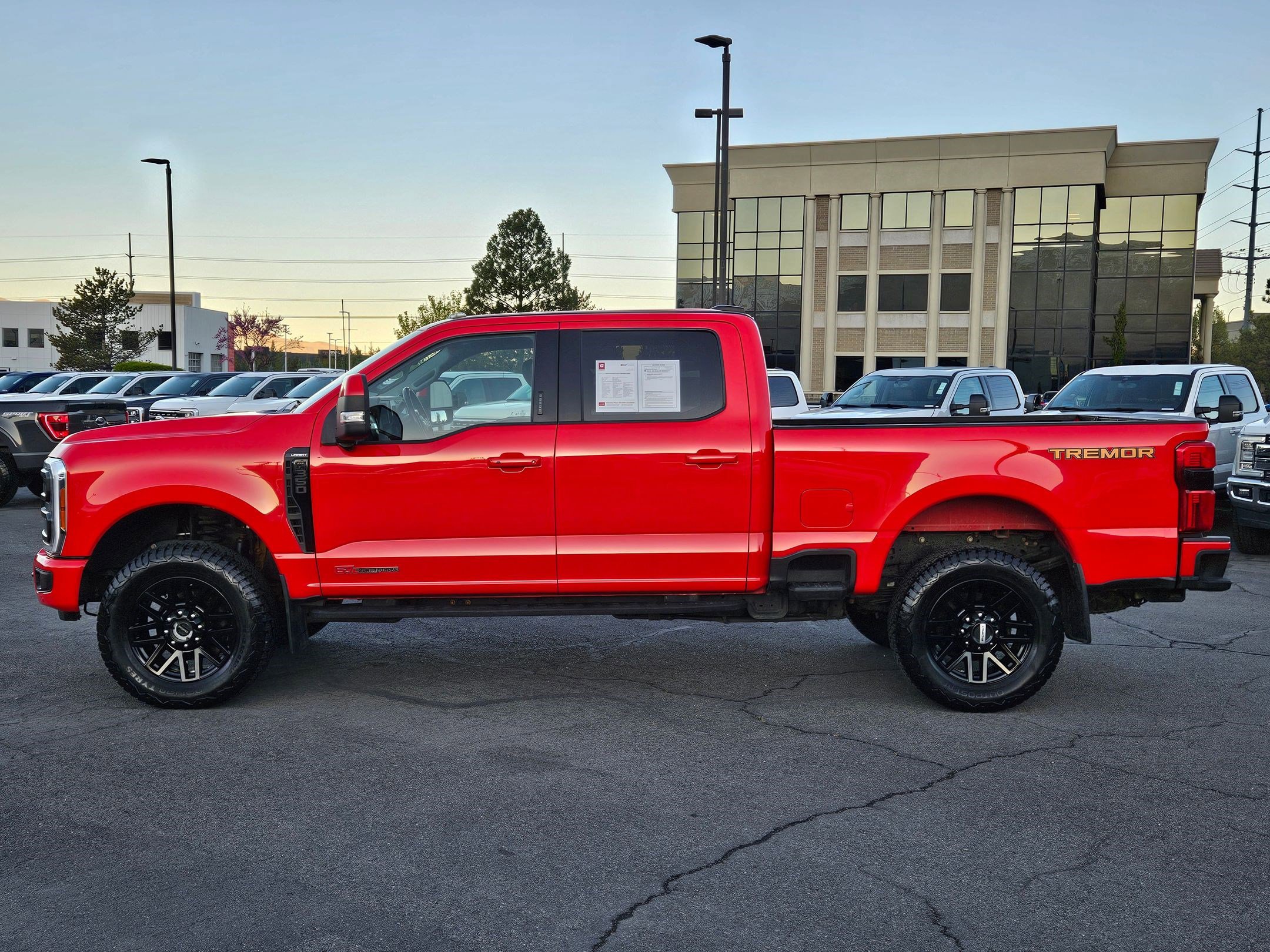 Used 2023 Ford F350 Lariat w/ Lariat Ultimate Package image 10