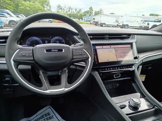 New 2026 Jeep Grand Cherokee Altitude AWD/4WD image 10