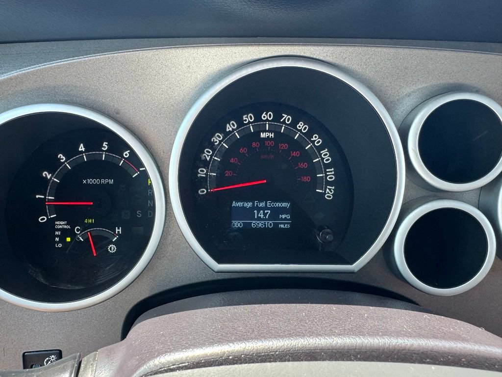 Used 2016 Toyota Sequoia Platinum AWD/4WD image 32
