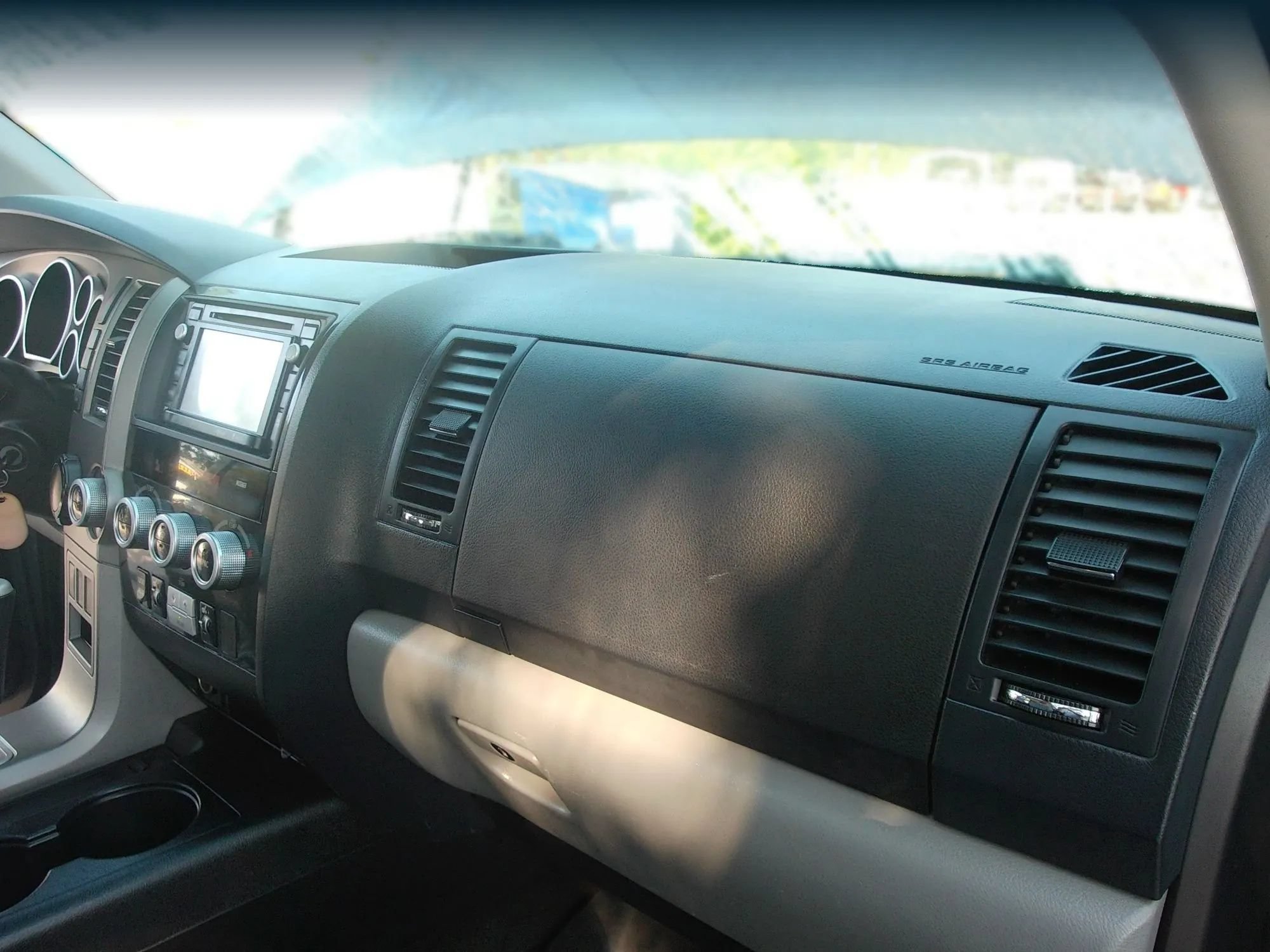 Used 2014 Toyota Sequoia Limited RWD image 45