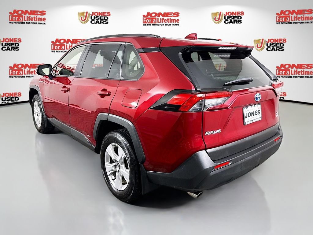 Certified 2021 Toyota RAV4 XLE w/ Convenience Package image 2