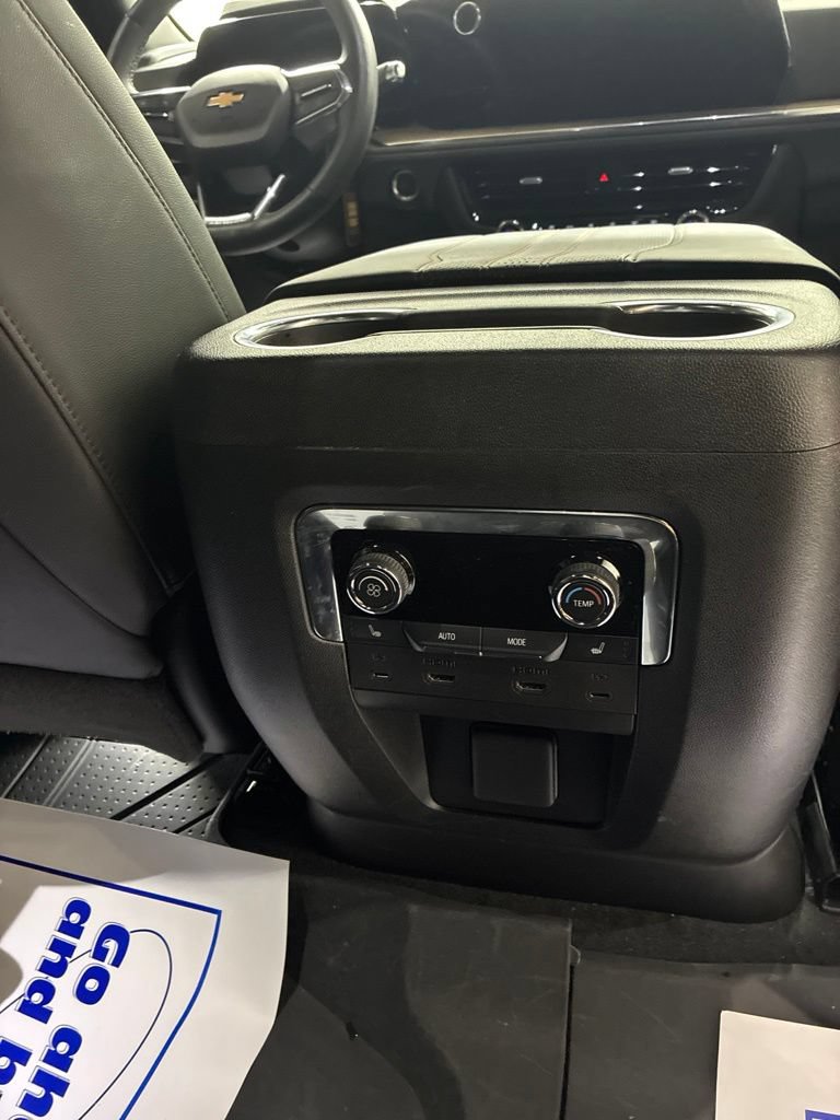 Used 2025 Chevrolet Tahoe High Country AWD/4WD image 30