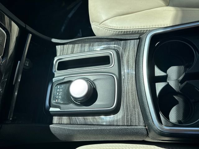 Used 2016 Chrysler 300 Limited w/ Driver Convenience Group image 24