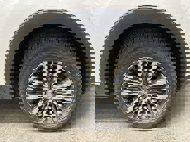 Used 2019 Ford Explorer Platinum AWD/4WD image 5