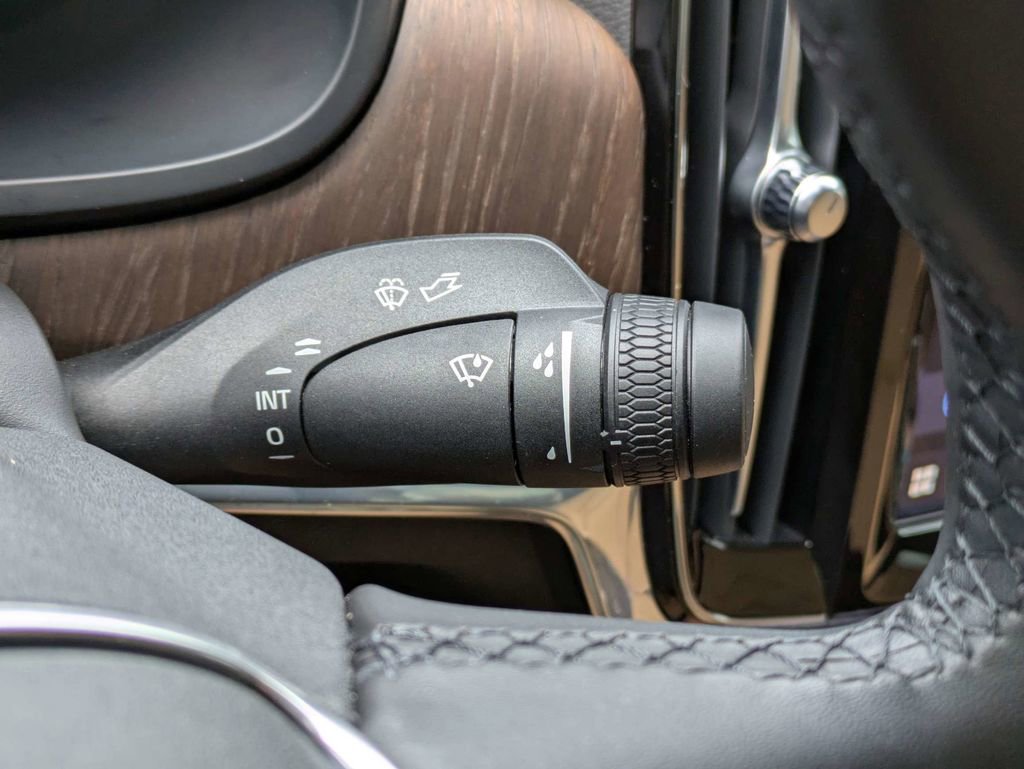 Certified 2024 Volvo S90 T8 Ultimate image 36