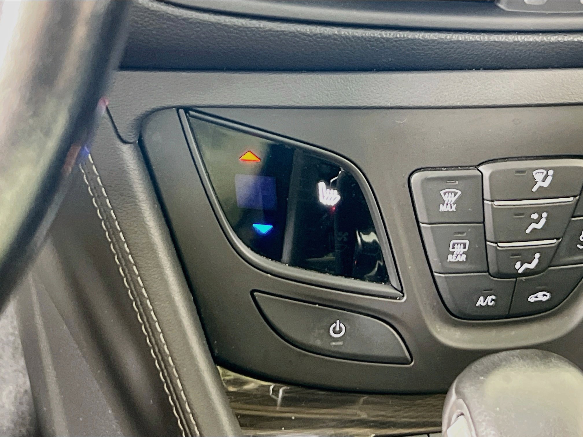 Used 2019 Buick Envision Essence AWD/4WD image 20