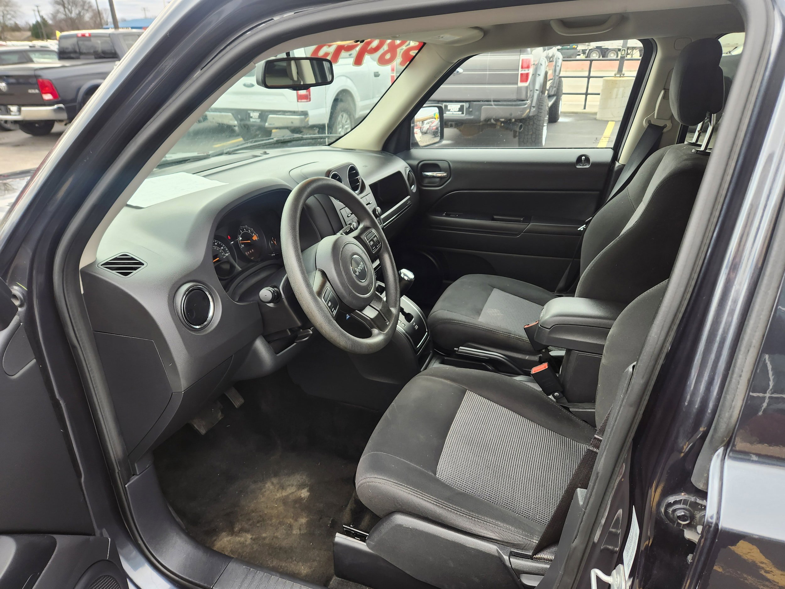 Used 2016 Jeep Patriot Sport w/ Power Value Group image 4