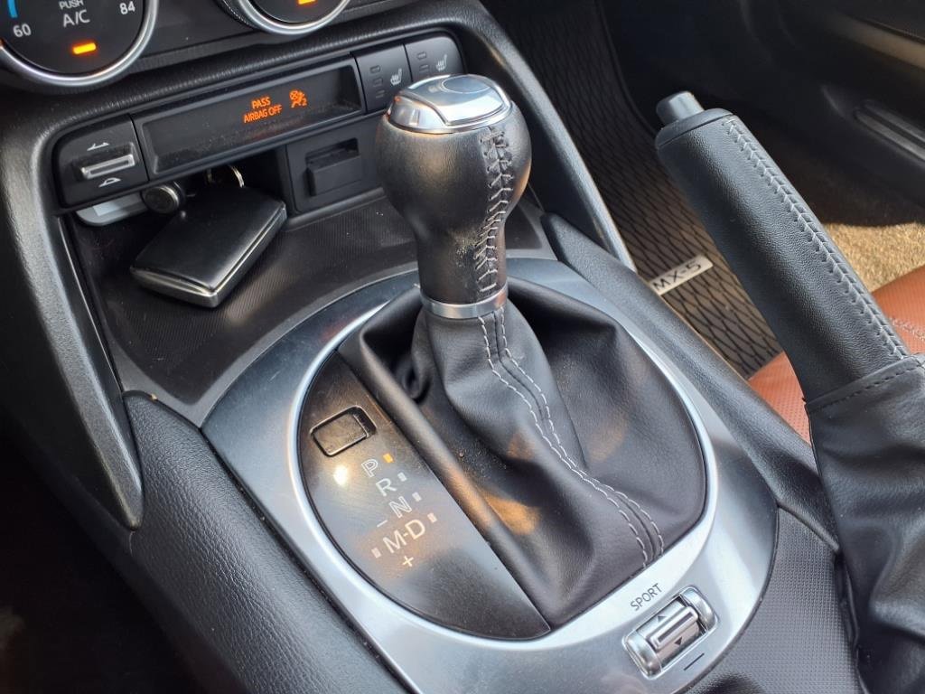 Used 2023 MAZDA MX-5 Miata Grand Touring w/ Weather Package image 15