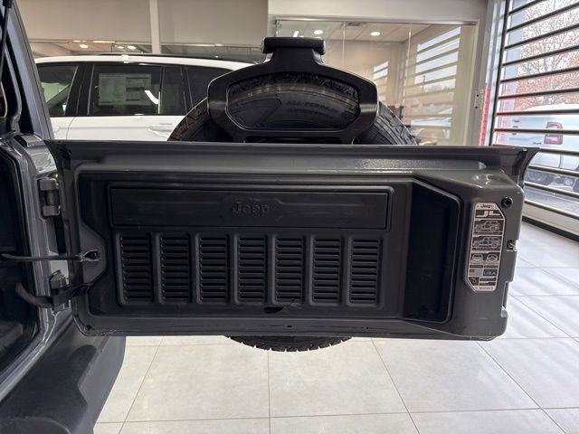 Used 2019 Jeep Wrangler Sport image 40
