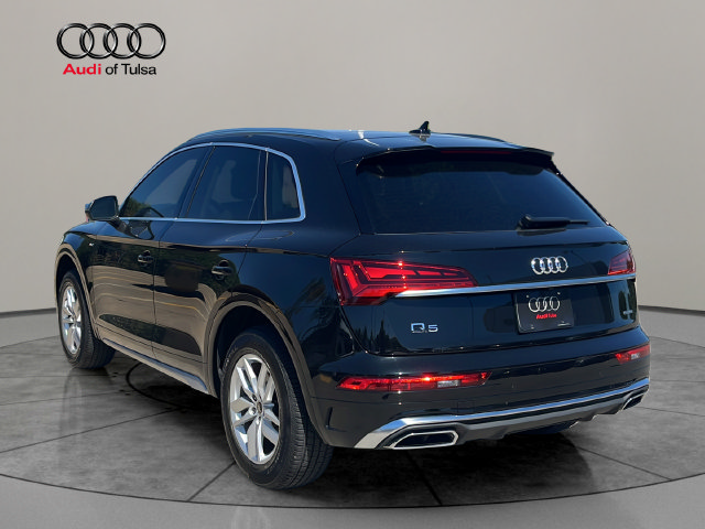 Used 2023 Audi Q5 2.0T Premium w/ Convenience Package AWD/4WD image 3