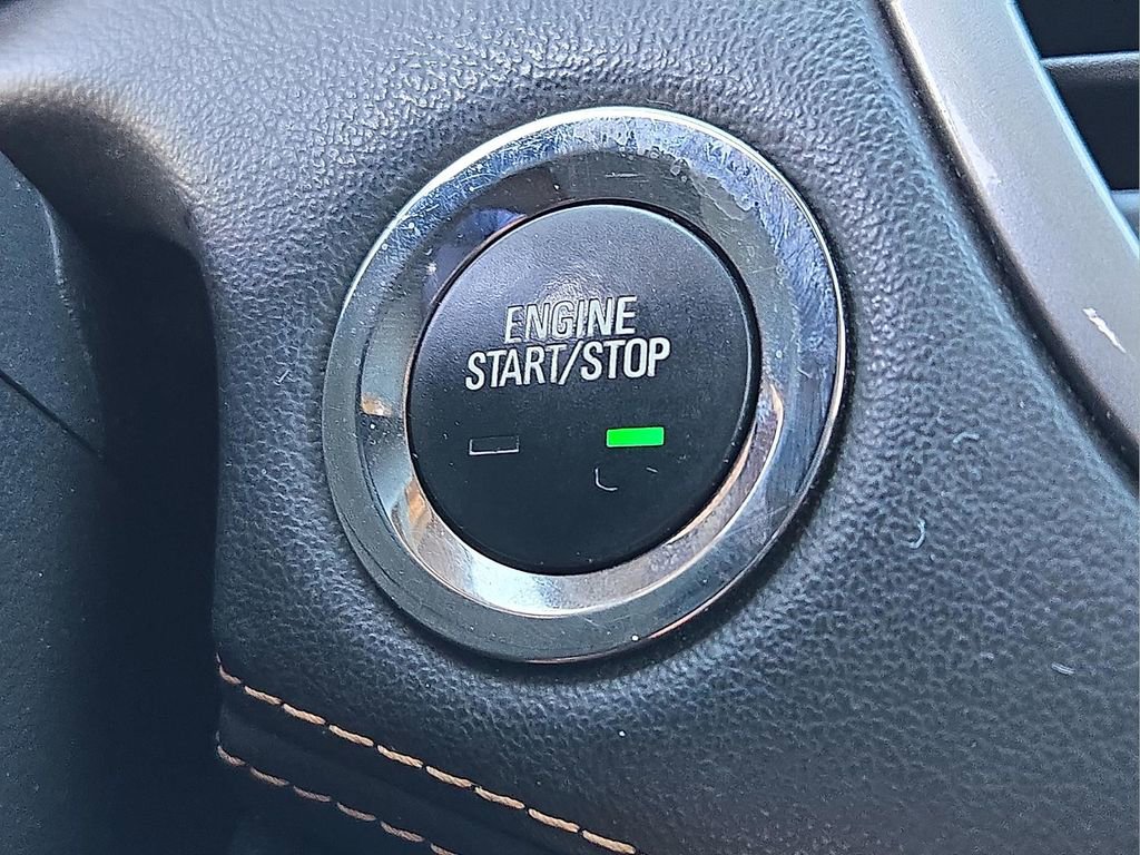 Used 2018 Chevrolet Trax LT w/ LT Convenience Package image 24