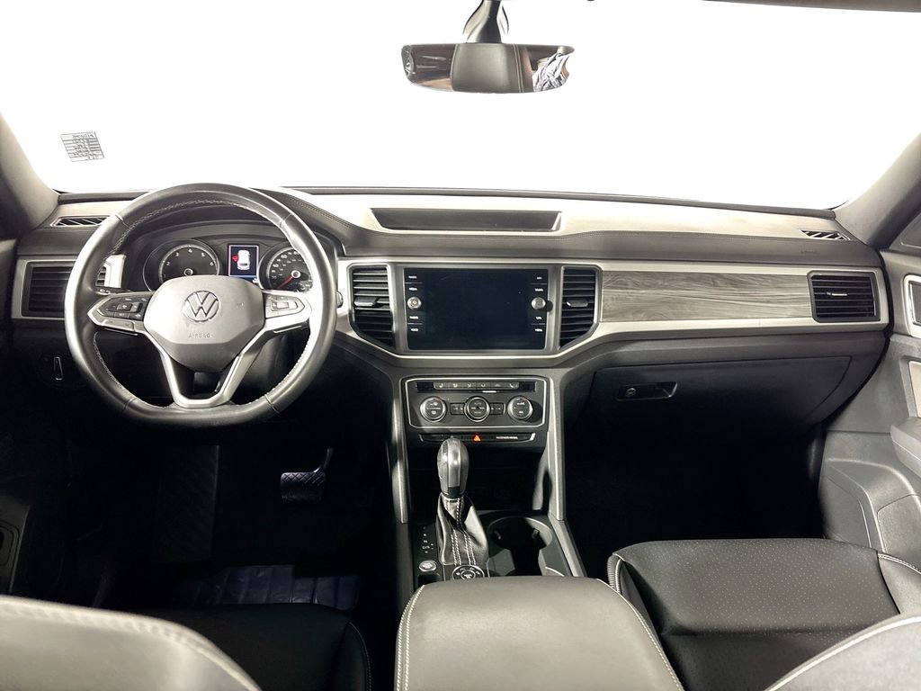 Certified 2021 Volkswagen Atlas Cross Sport SE w/ Panoramic Sunroof Package image 12