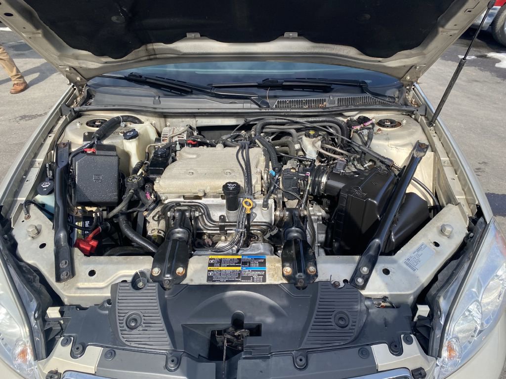 Used 2010 Chevrolet Impala LT w/ Convenience Package image 23