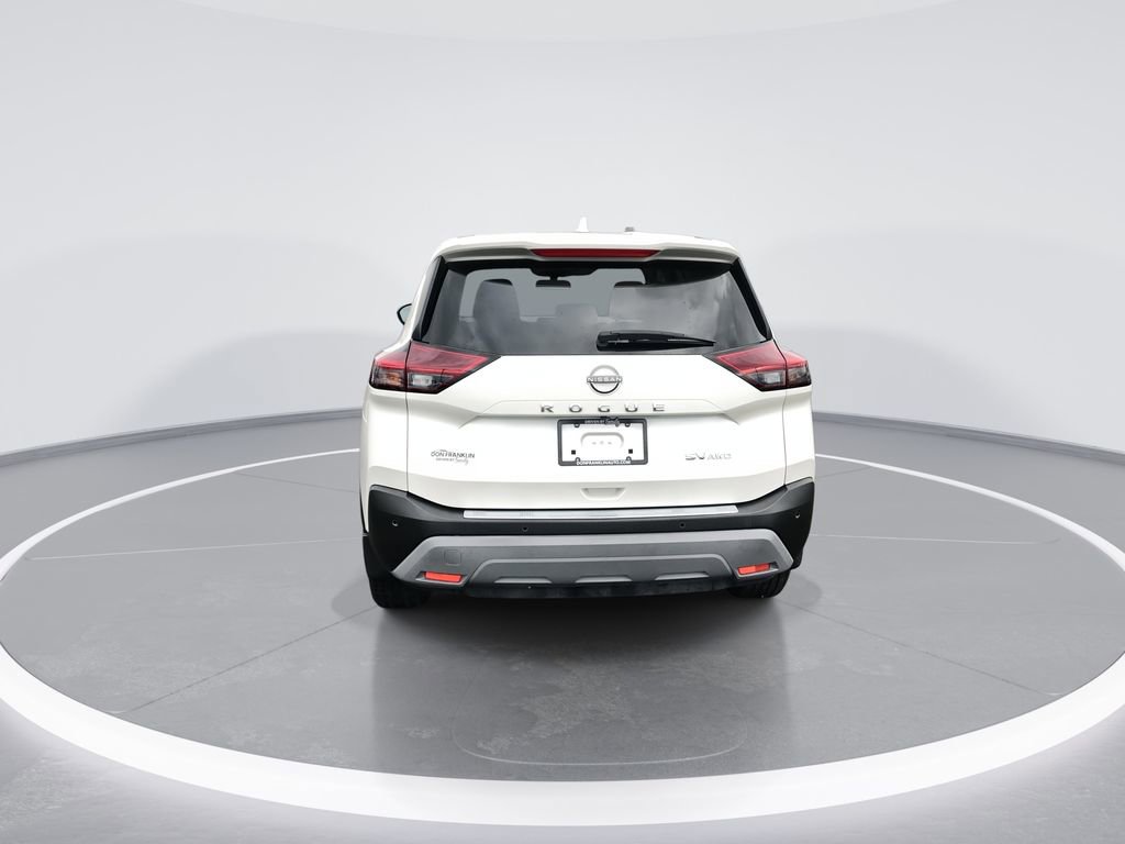 Used 2023 Nissan Rogue SV image 7