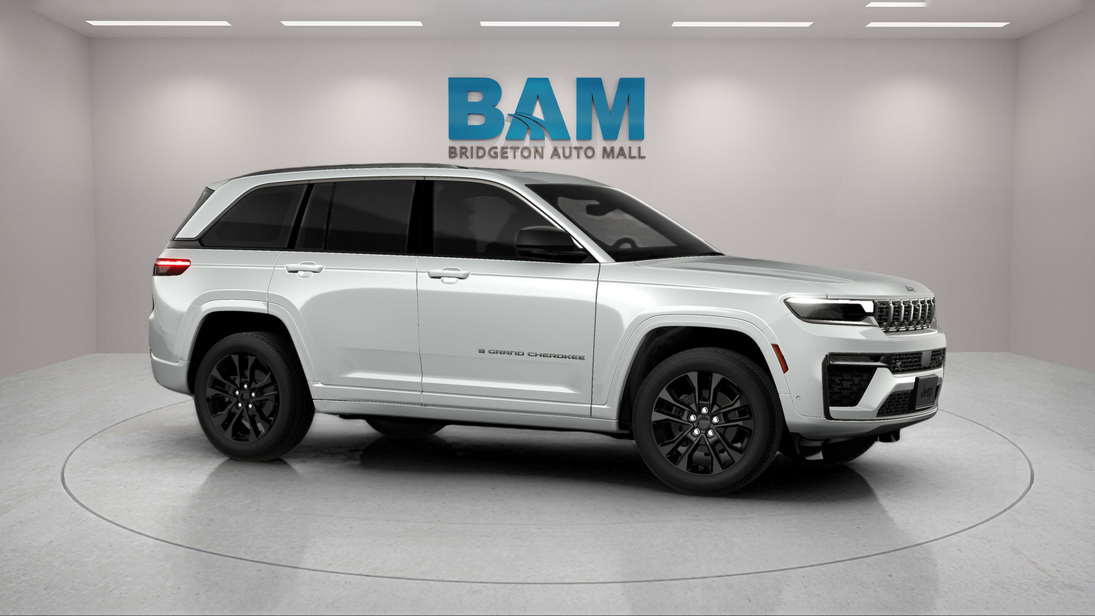 New 2026 Jeep Grand Cherokee Limited Reserve AWD/4WD image 2