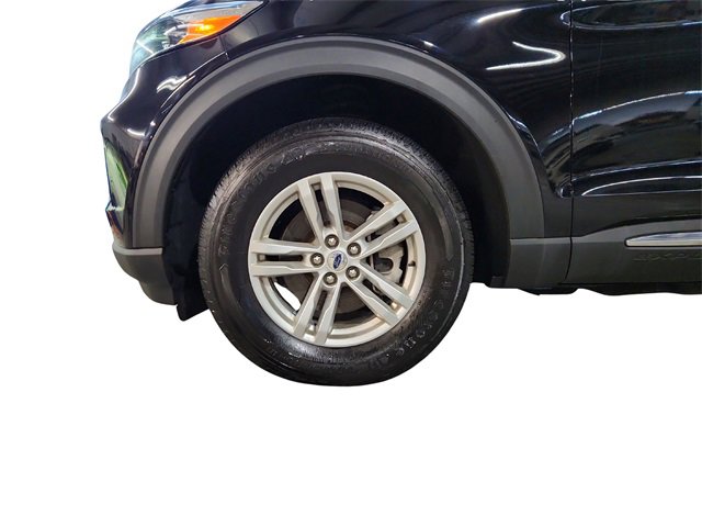 Used 2021 Ford Explorer XLT image 28