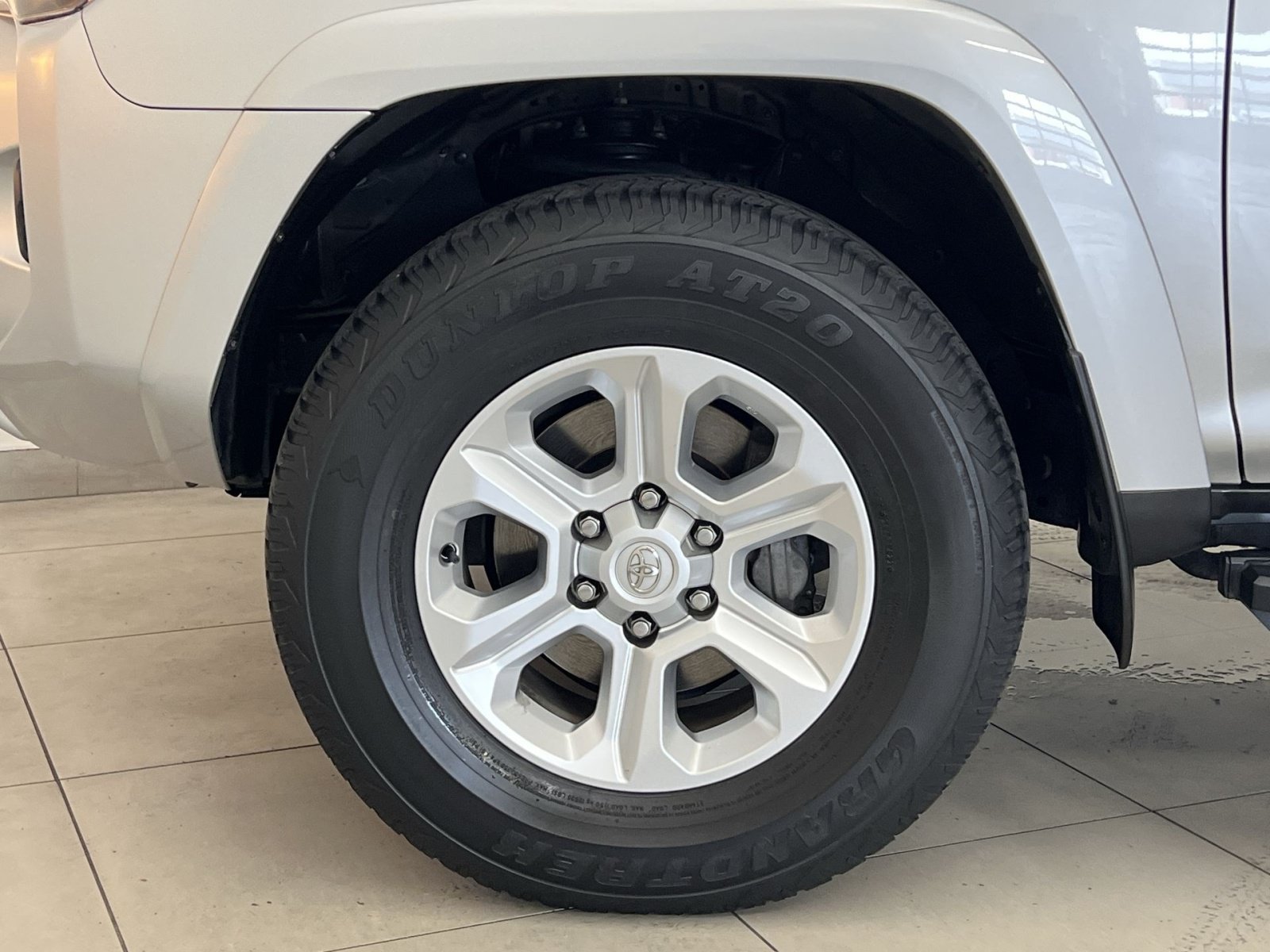 Used 2022 Toyota 4Runner SR5 Premium w/ Moonroof Package AWD/4WD image 11