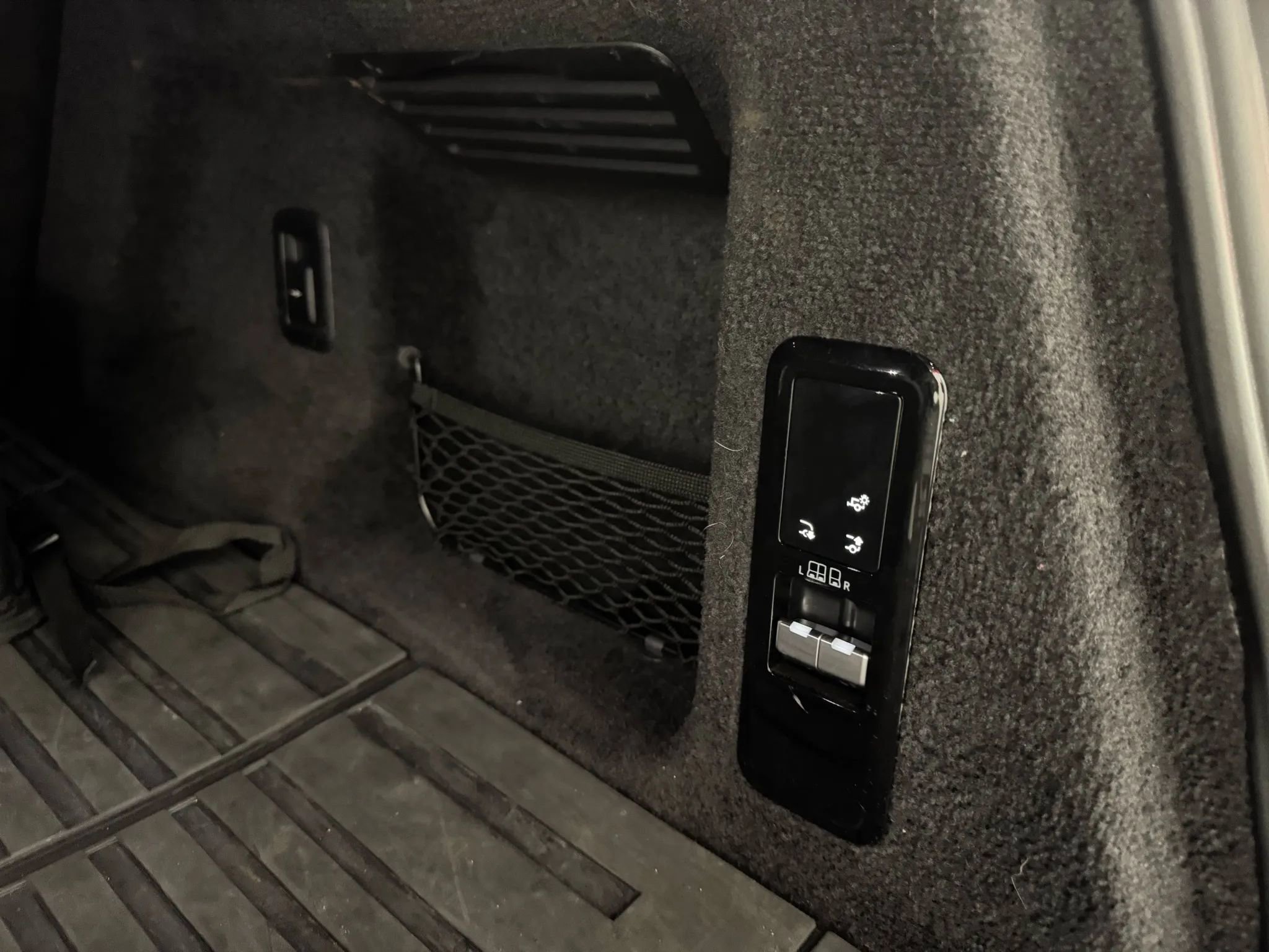 Used 2024 Land Rover Range Rover Sport SE image 22