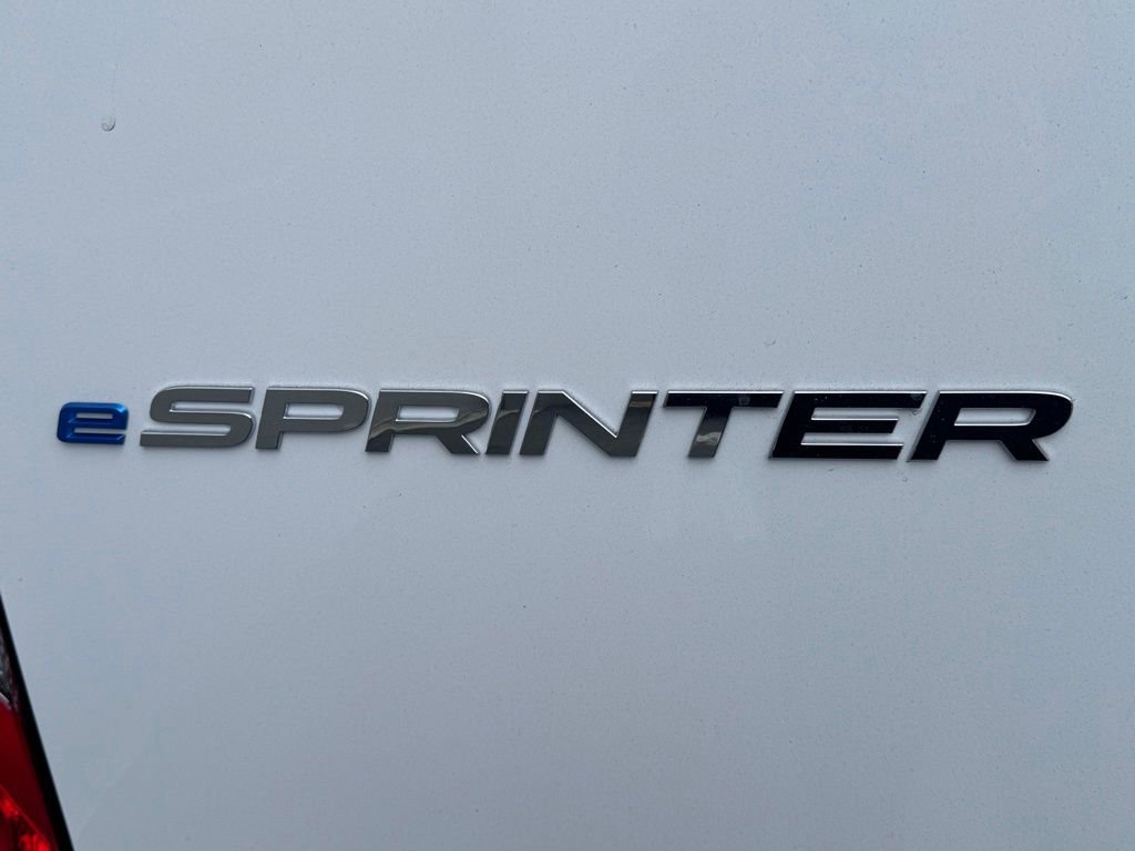 Used 2024 Mercedes-Benz eSprinter 170 Cargo image 13