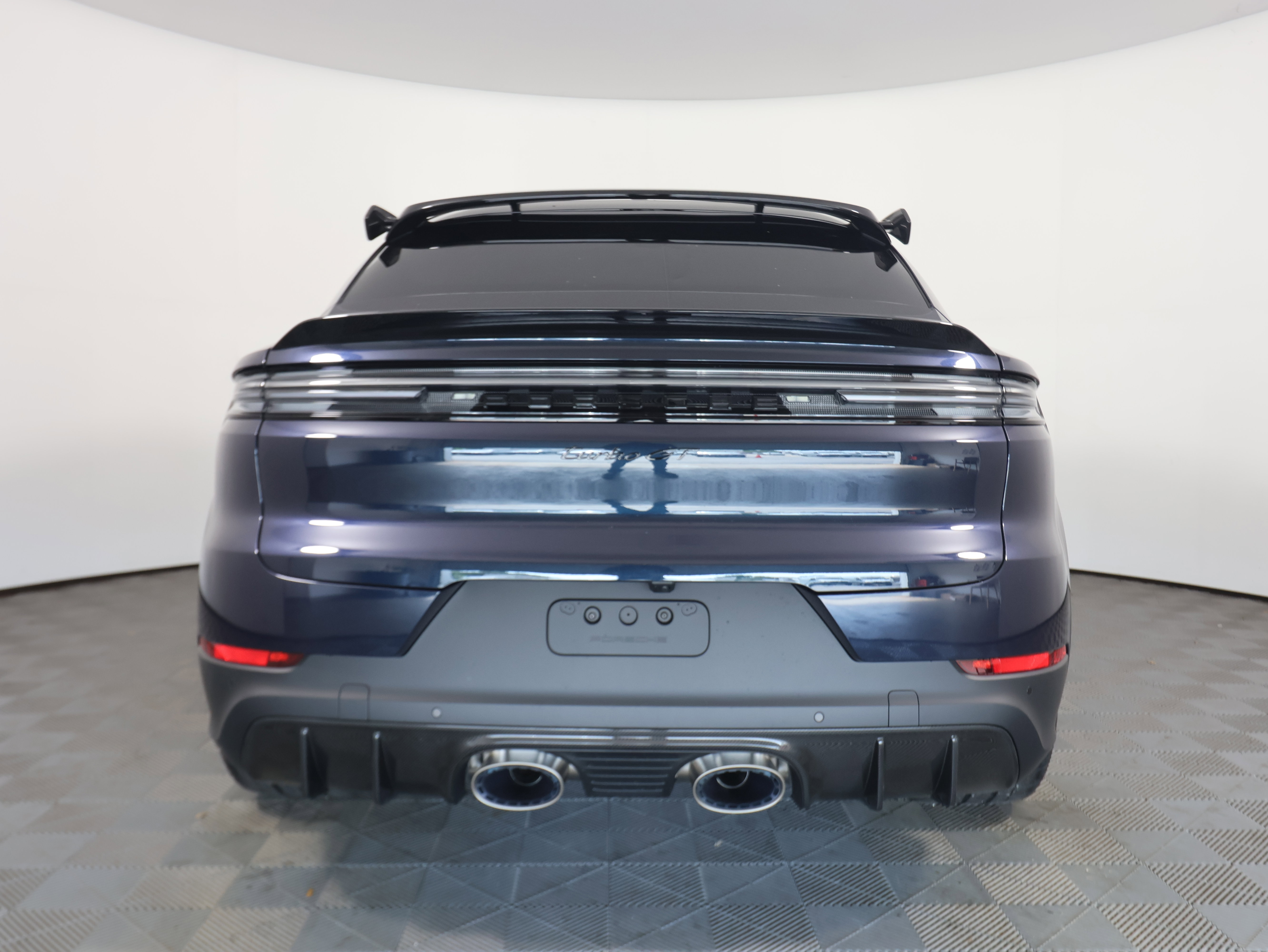 New 2025 Porsche Cayenne Turbo GT image 6