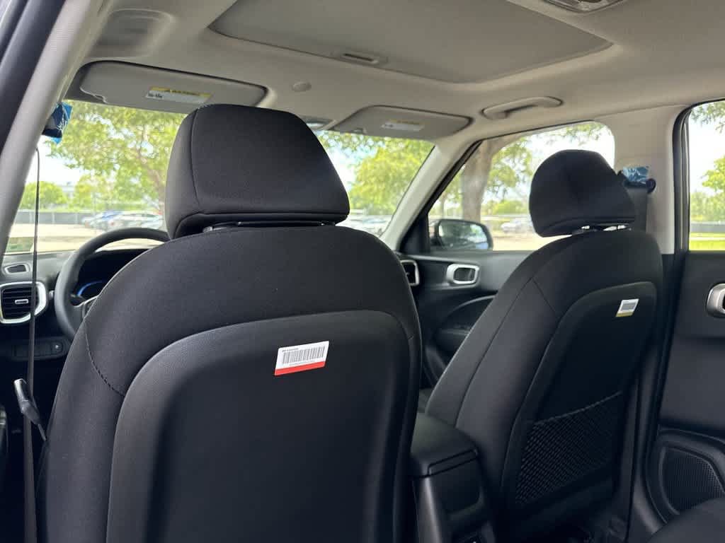 New 2026 Hyundai Venue SEL FWD image 23