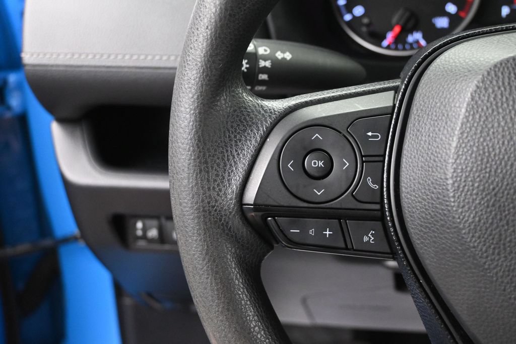 Used 2019 Toyota RAV4 LE w/ All Weather Liner Package AWD/4WD image 31
