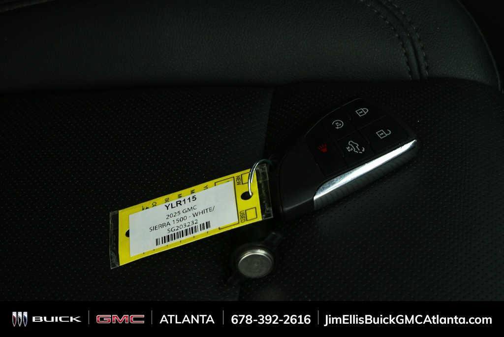 Used 2025 GMC Sierra 1500 SLT AWD/4WD image 35