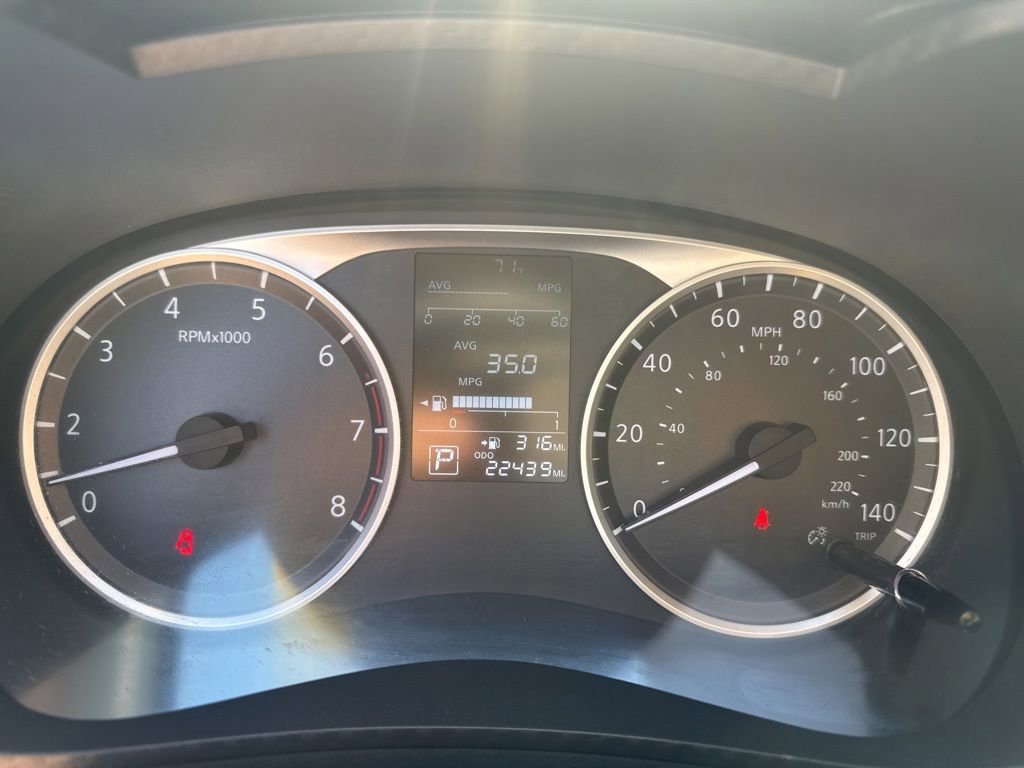 Used 2024 Nissan Versa S FWD image 28