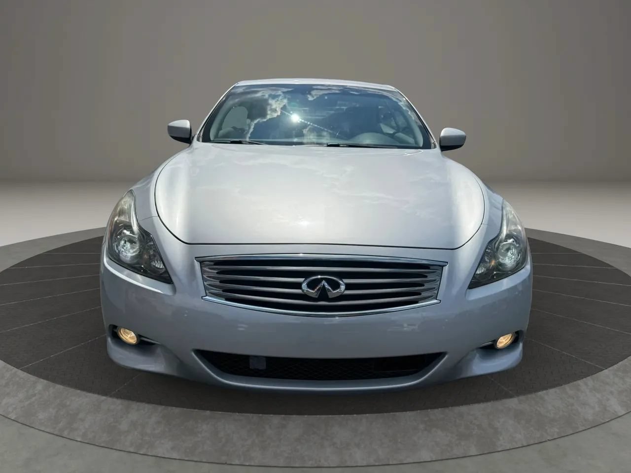 Used 2014 INFINITI Q60 Convertible w/ Premium Package RWD image 4
