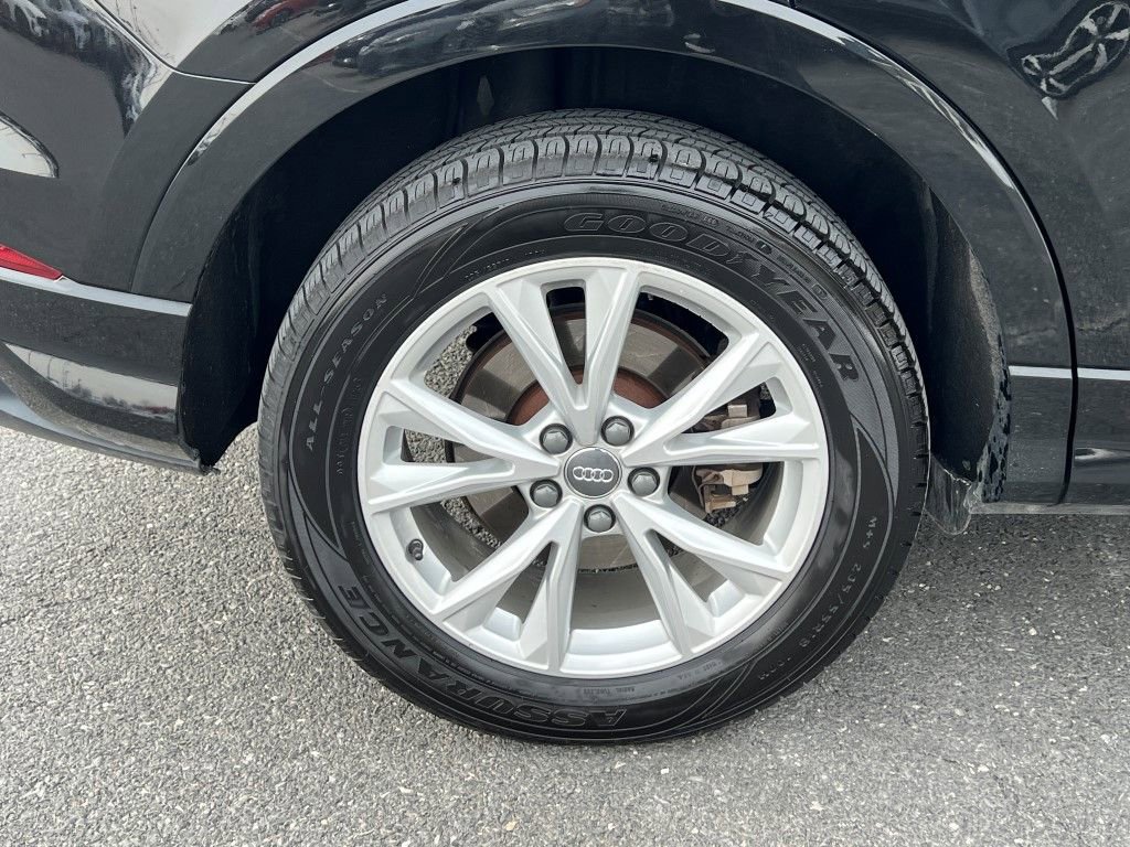 Used 2021 Audi Q3 2.0T Premium w/ Convenience Package image 11