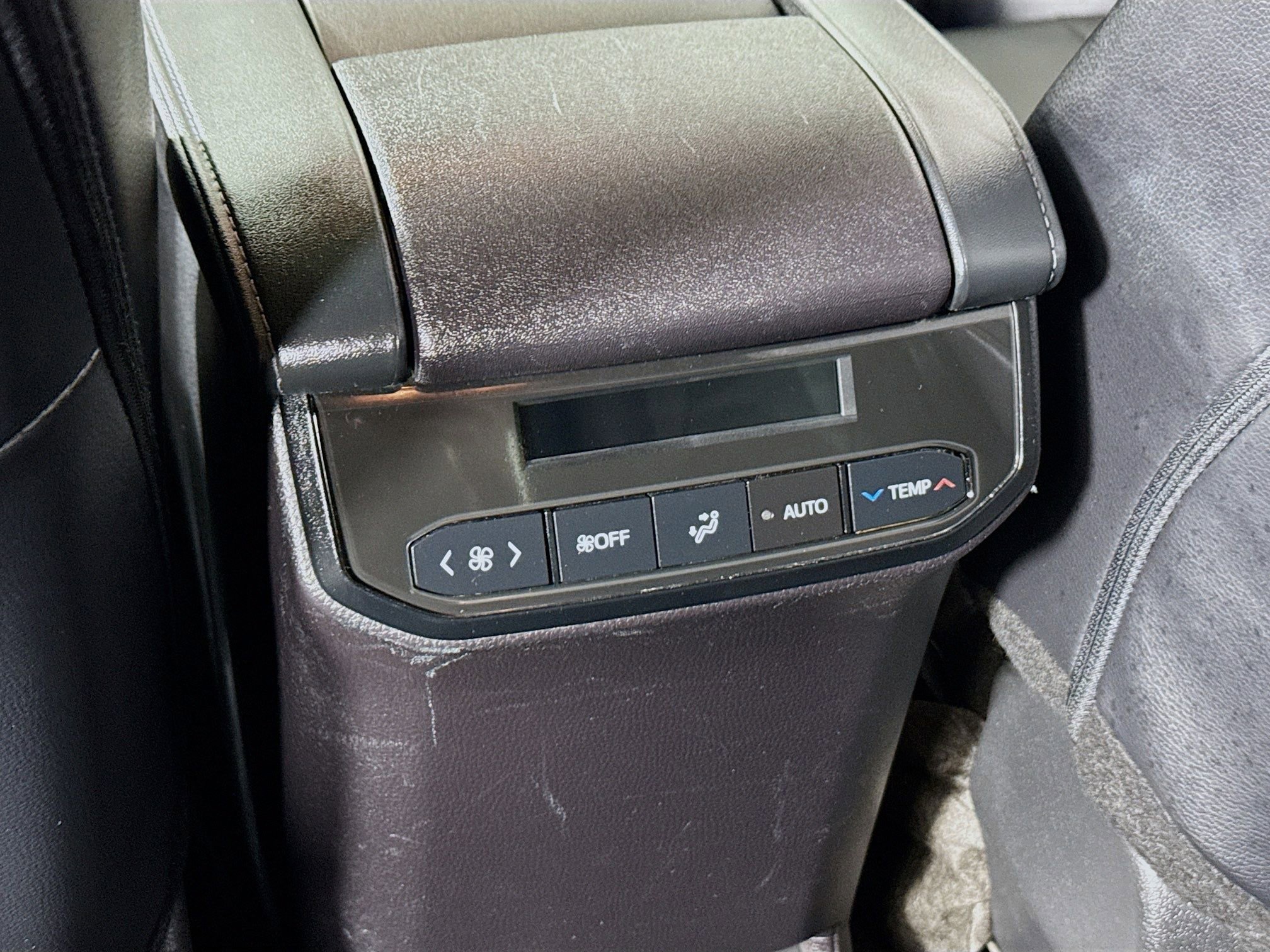 Certified 2025 Toyota Highlander XSE image 21