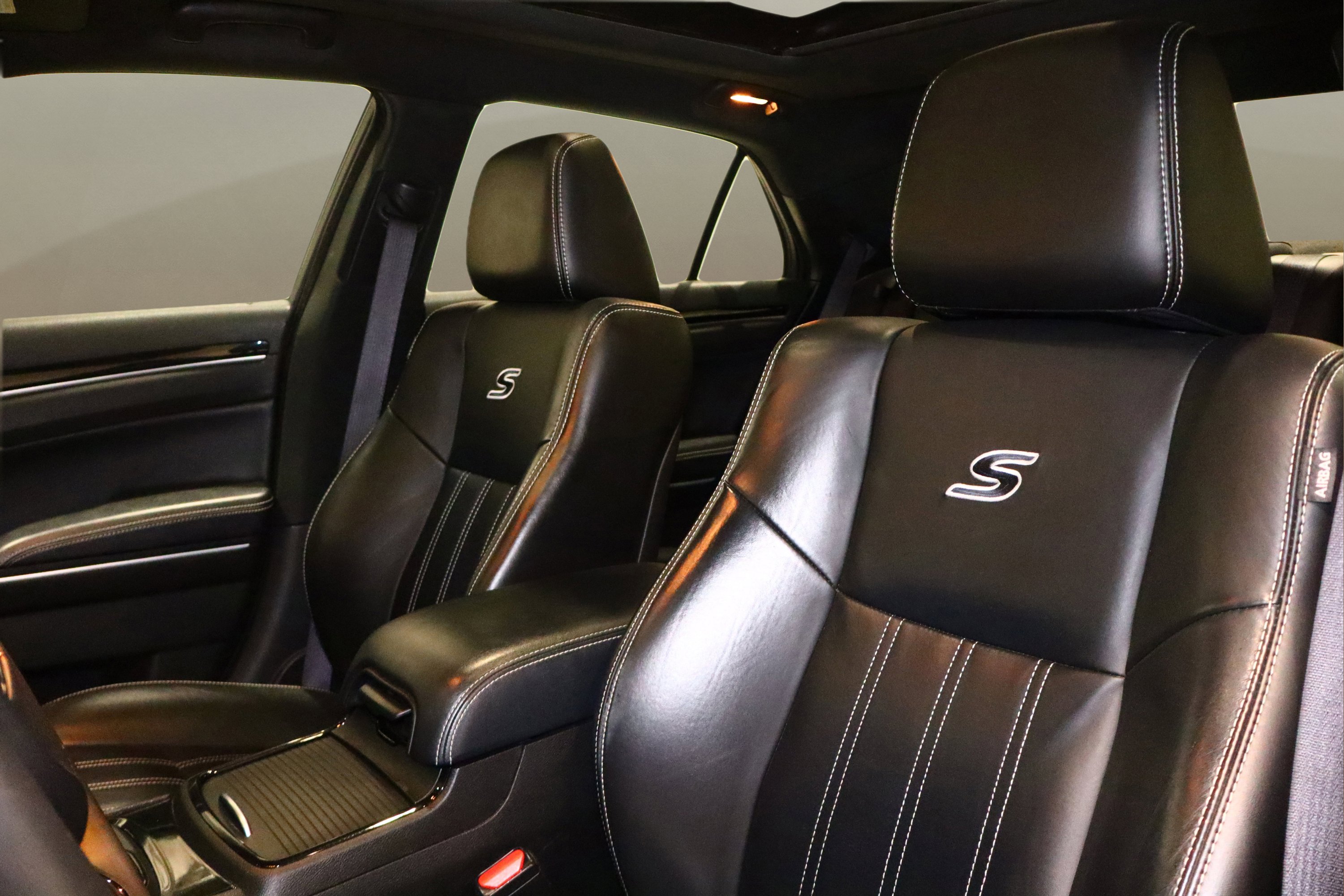 Used 2023 Chrysler 300 S image 15