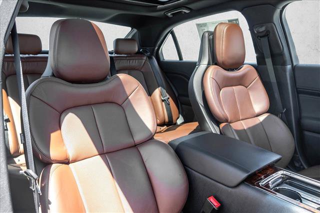 Used 2020 Lincoln Continental Reserve AWD/4WD image 29