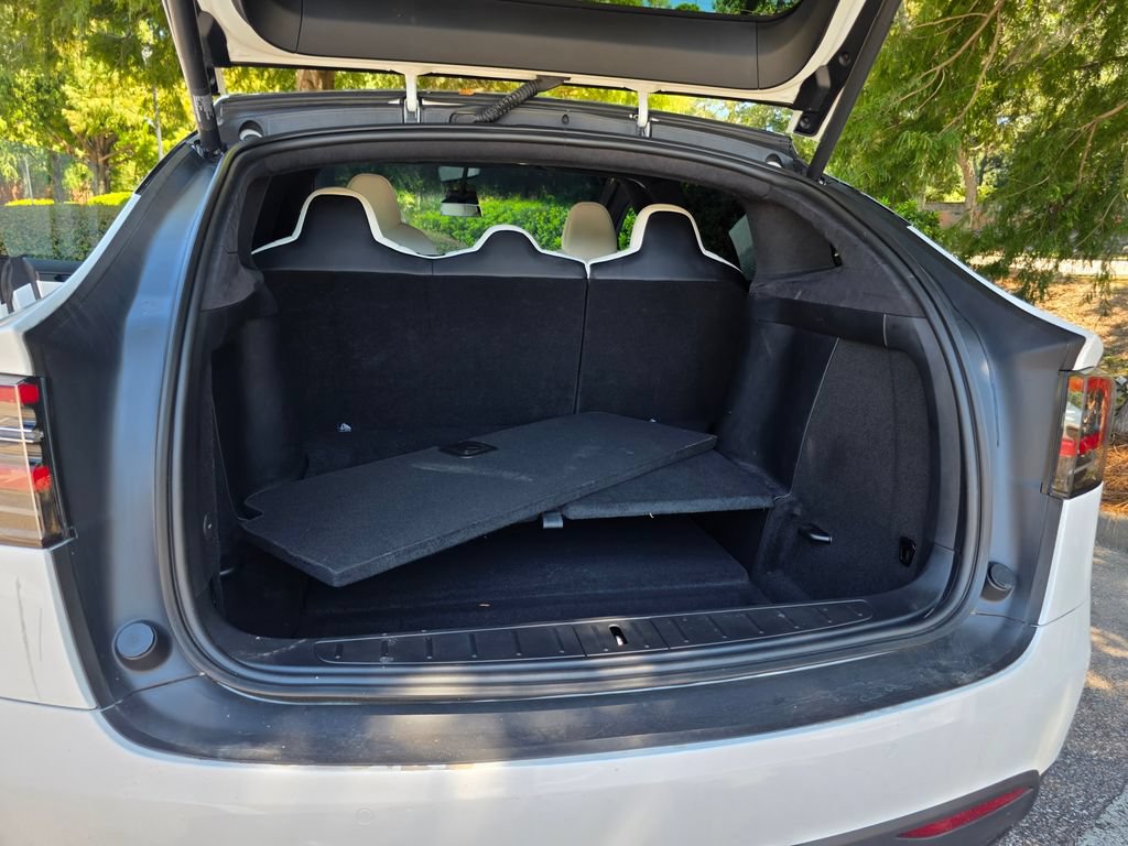Used 2020 Tesla Model X Long Range AWD/4WD image 32