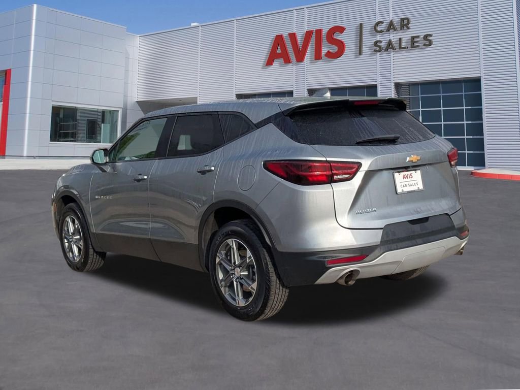 Used 2025 Chevrolet Blazer LT image 9