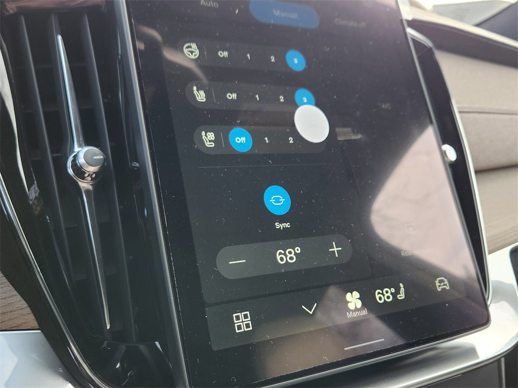 New 2026 Volvo XC90 T8 Ultra w/ Lounge Package image 15